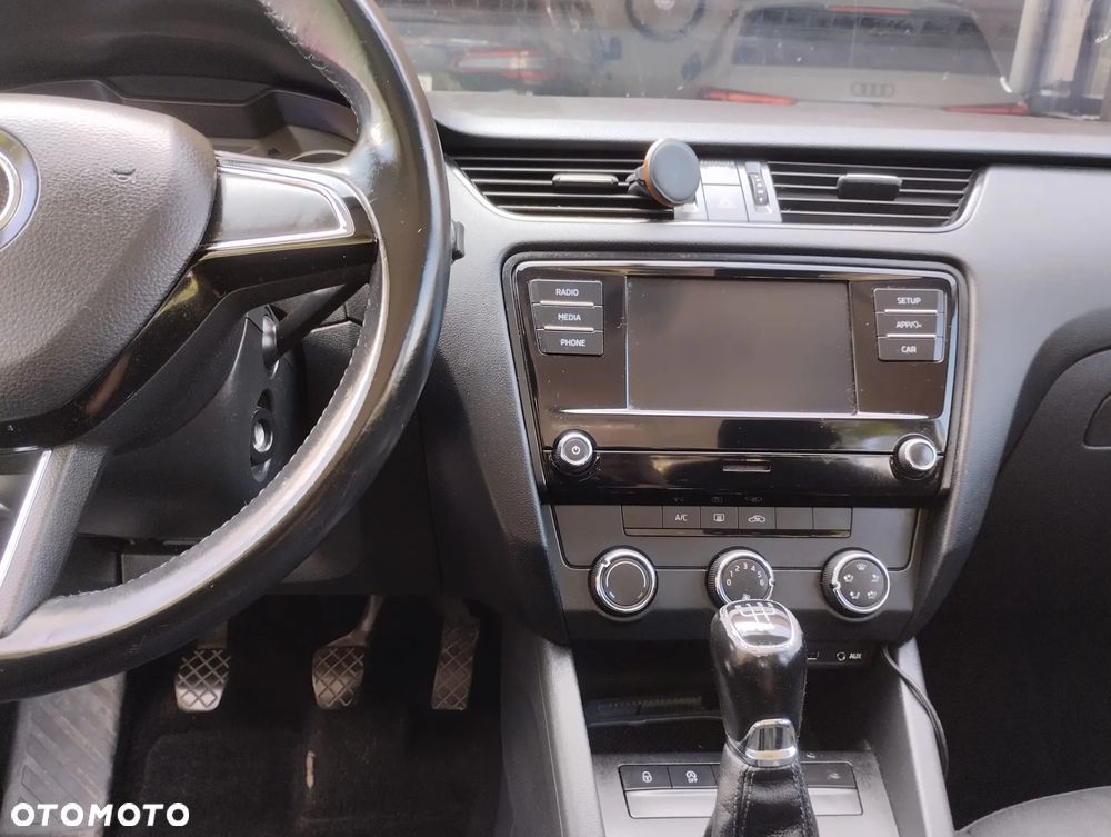 Skoda Octavia 1.6 TDI Active - 10