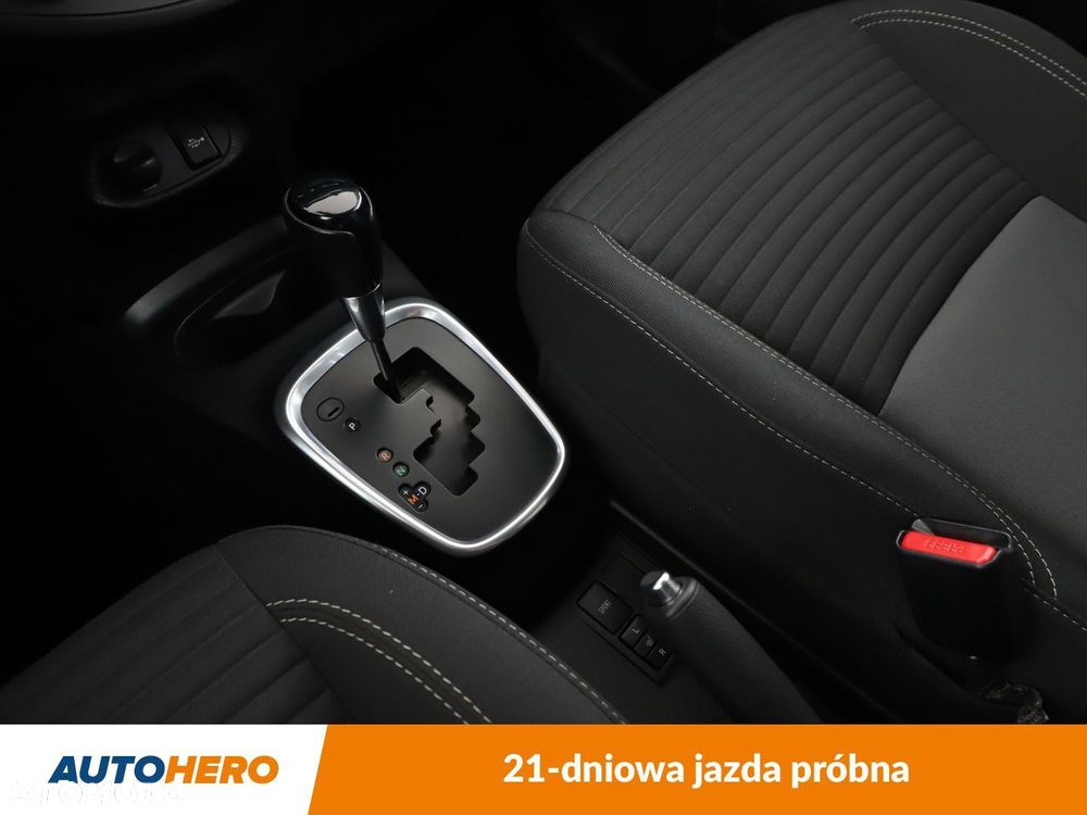 Toyota Yaris - 25