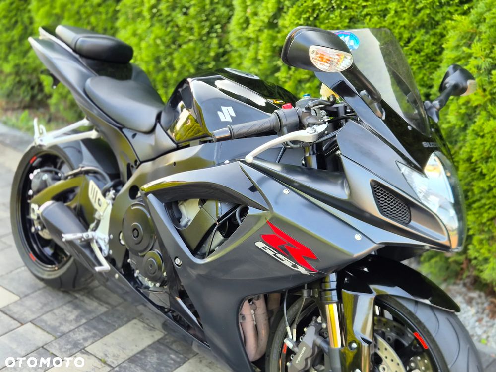 Suzuki GSX-R - 16