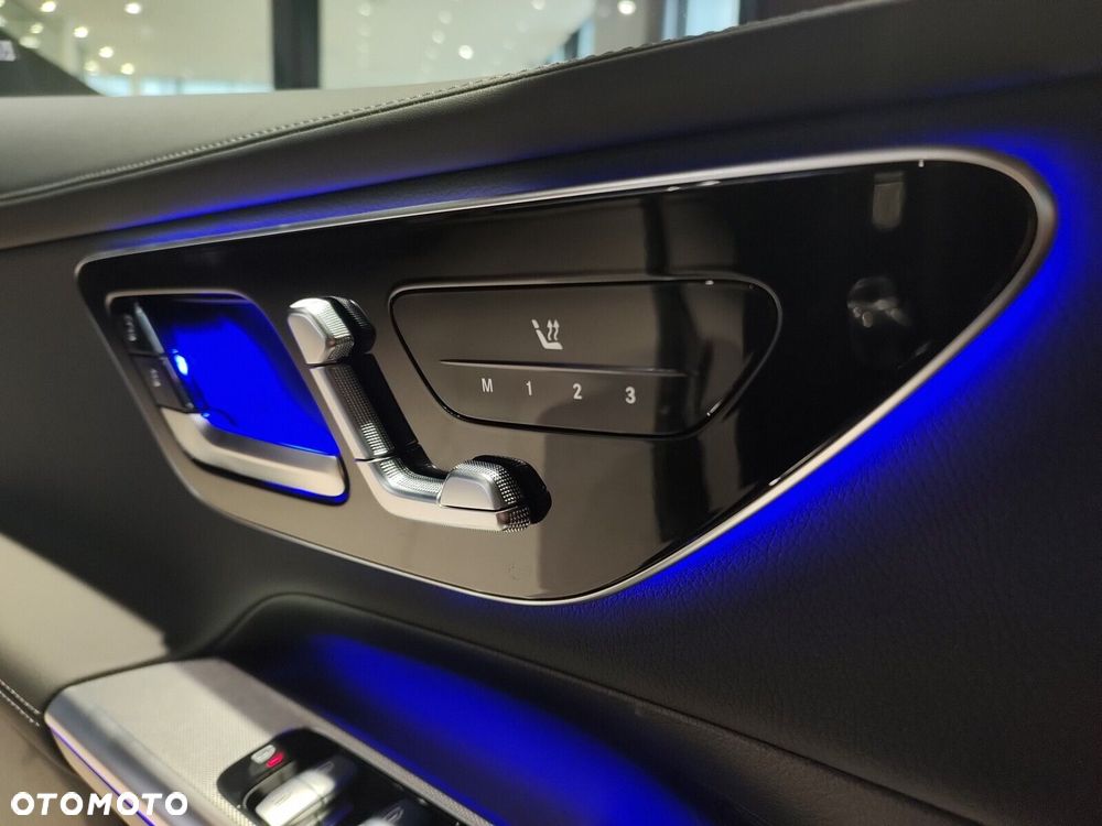 Mercedes-Benz GLC - 14