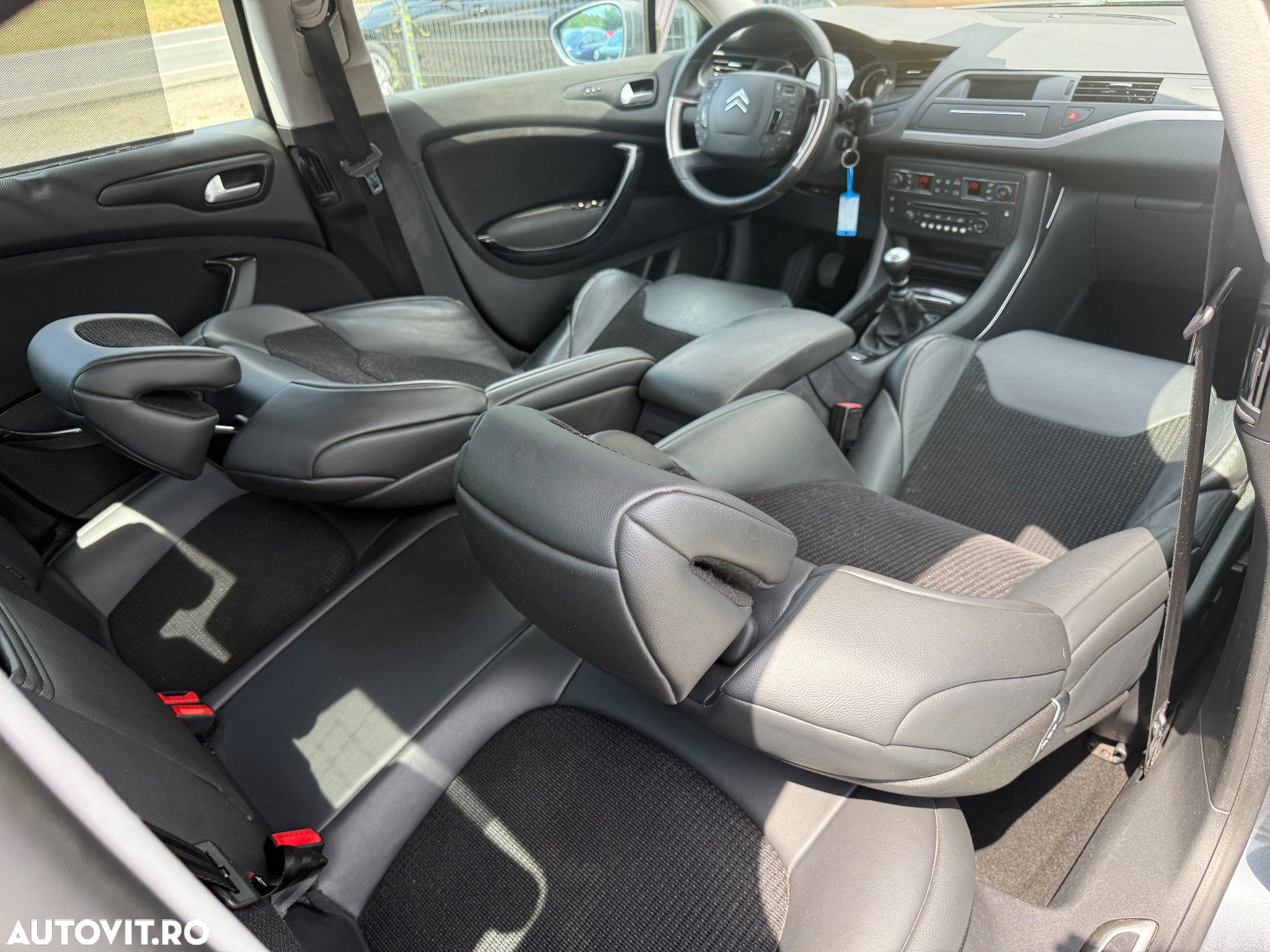 Citroën C5 1.6HDi FAP Susp M X - 8