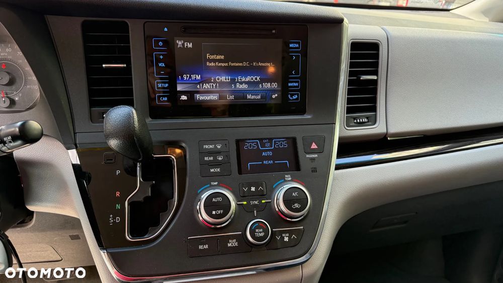 Toyota Sienna 3.5 V6 - 19