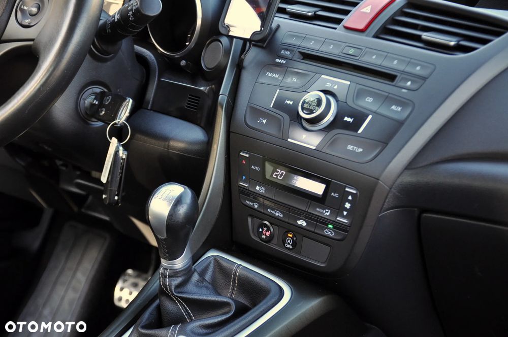 Honda Civic 1.4 i-VTEC - 21