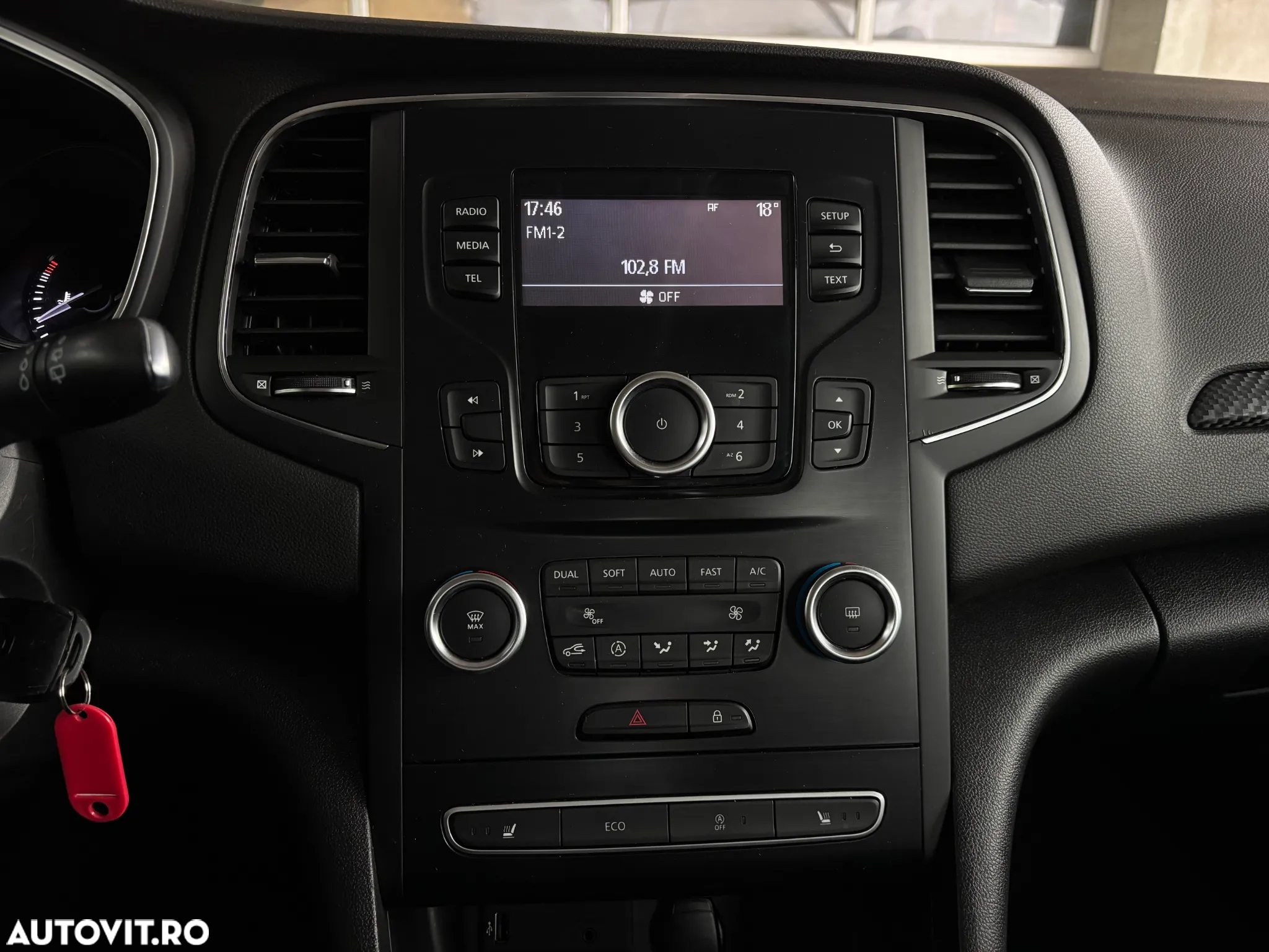 Renault Megane ENERGY dCi Zen - 19