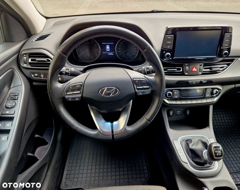 Hyundai i30 1.5 DPI Comfort - 17