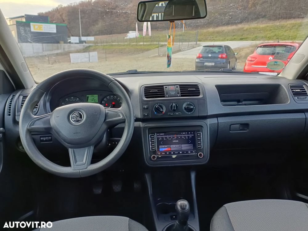 Skoda Fabia 1.2 HTP Active - 10
