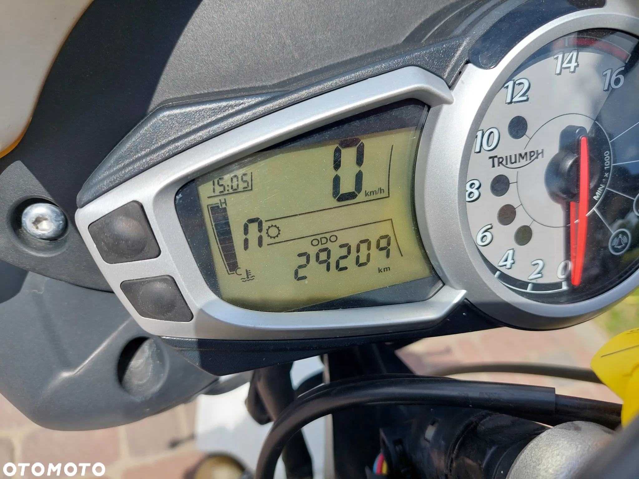 Triumph Street Triple - 17