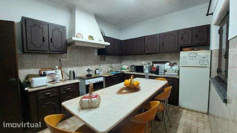 Casa de Habitação c/ logradouro em Coruche - Grande imagem: 4/5