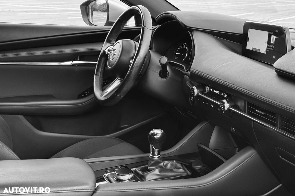 Mazda 3 G122 MHEV Plus - 9