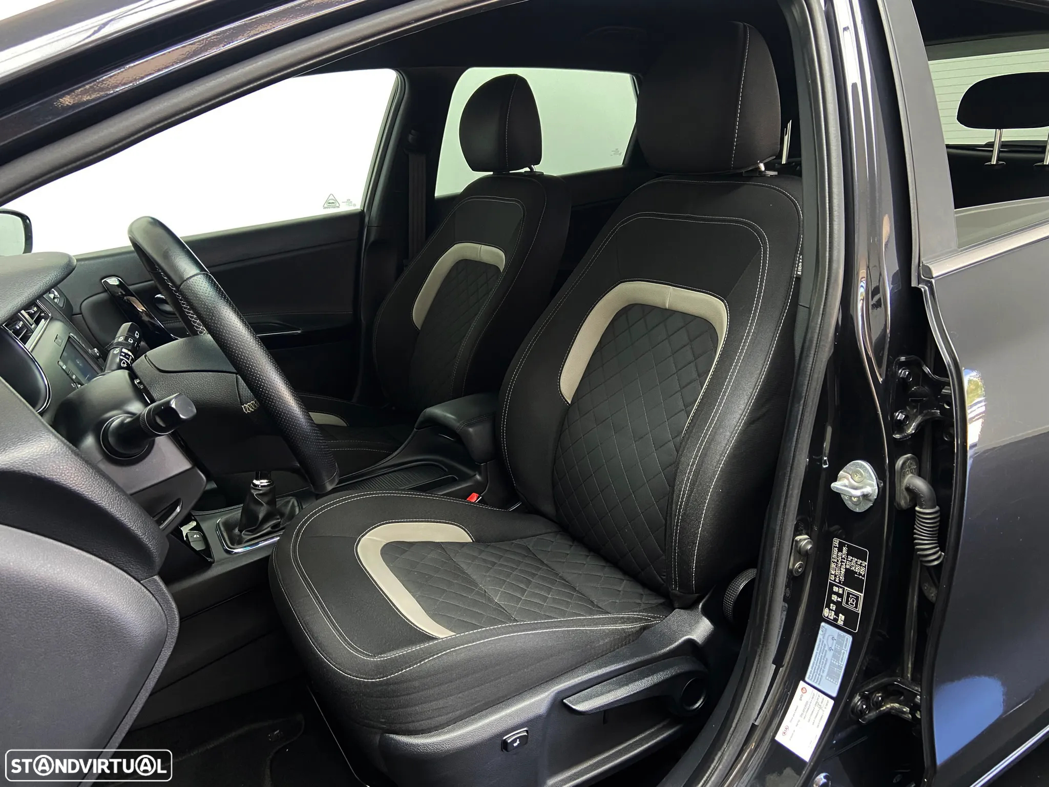 Kia Ceed SW 1.6 CRDi GT Line - 9