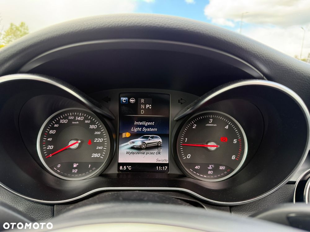 Mercedes-Benz Klasa C 220 CDI DPF Automatik BlueEFFICIENCY Avantgarde - 16