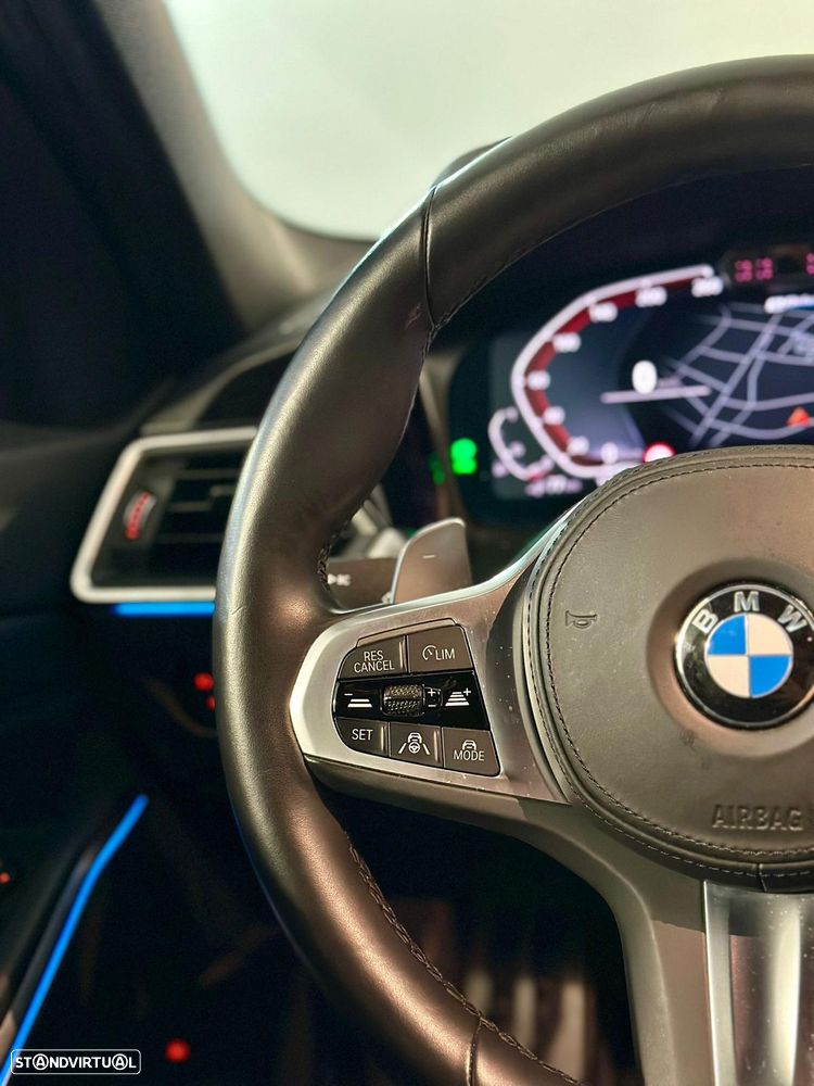 BMW 330 e Aut. M Sport - 16