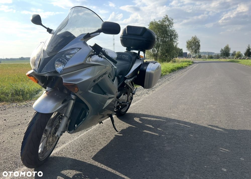 Honda VFR - 7