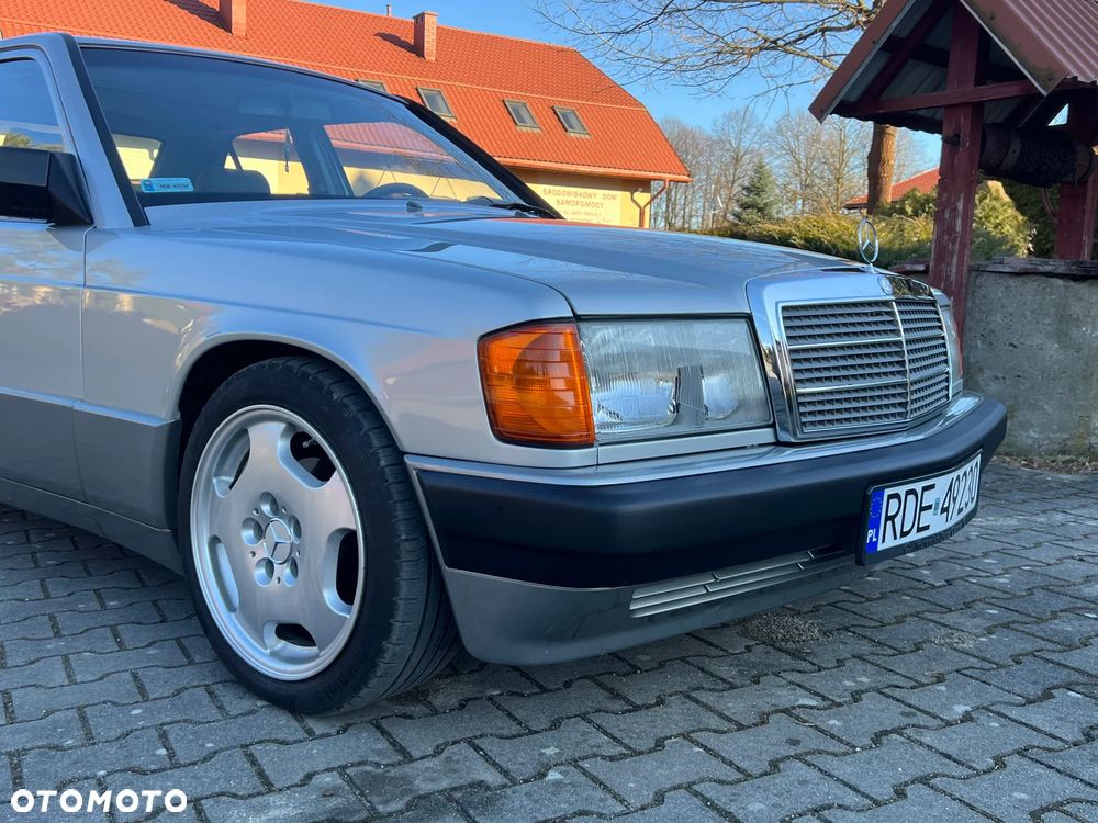 Mercedes-Benz W201 (190) - 20