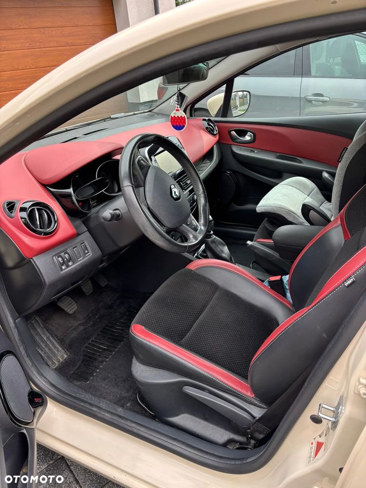 Renault Clio - 5