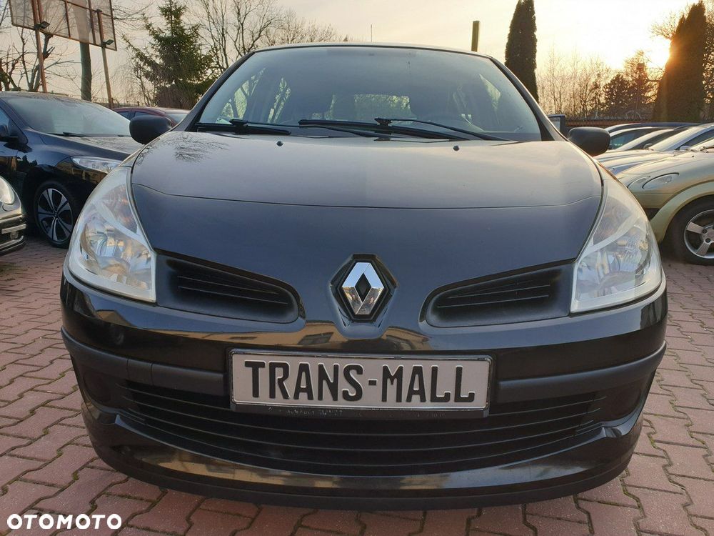 Renault Clio - 8