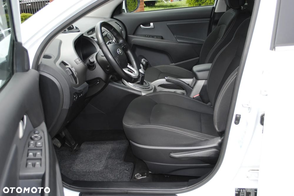 Kia Sportage 1.7 CRDI 2WD Attract - 14