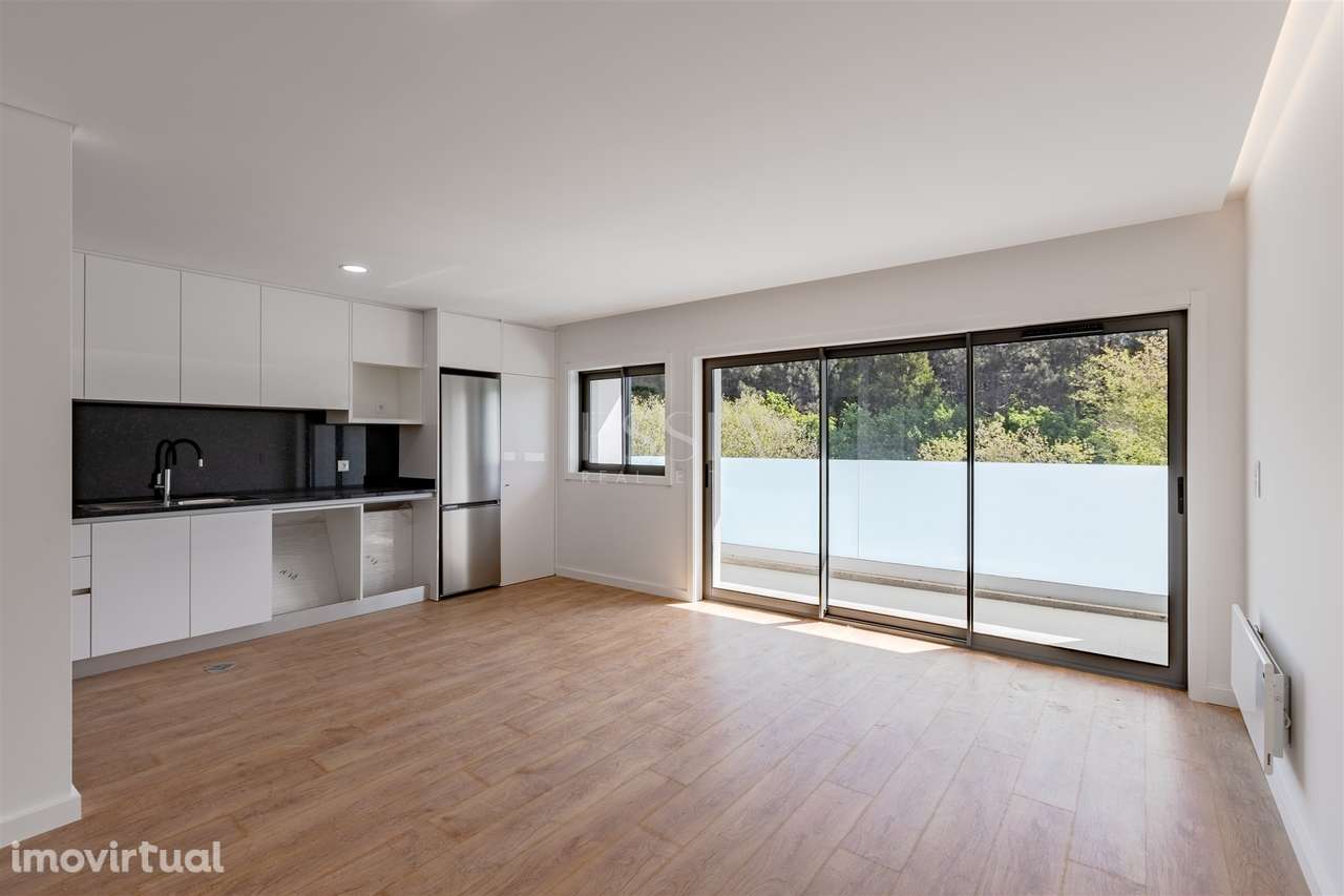 Apartamento T3 Novo - Inserido em Condomínio com Jardim e Lavandaria - Grande imagem: 3/36