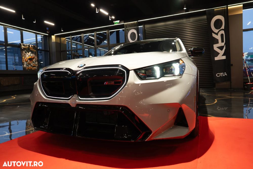 BMW M5 xDrive - 28