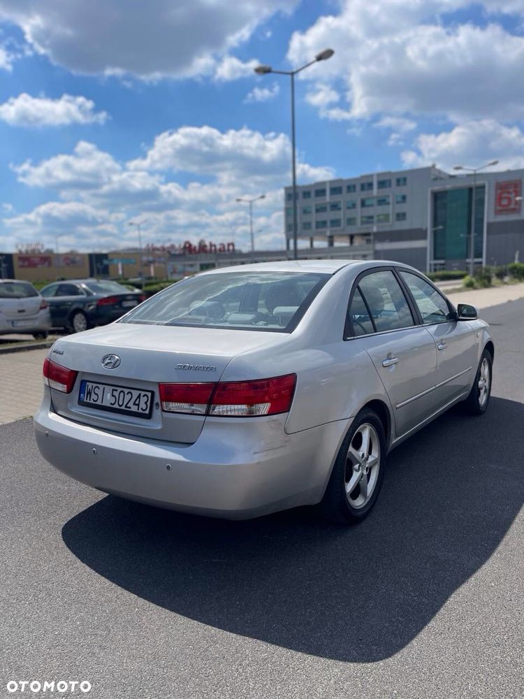 Hyundai Sonata - 5