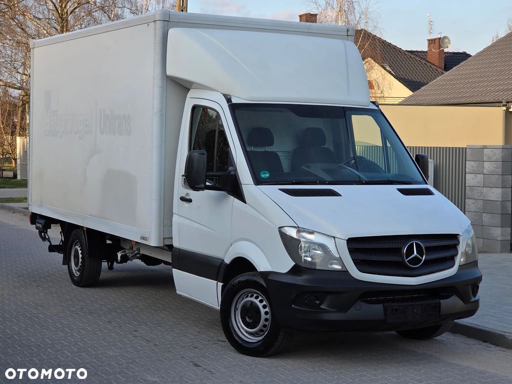 Mercedes-Benz Sprinter - 1