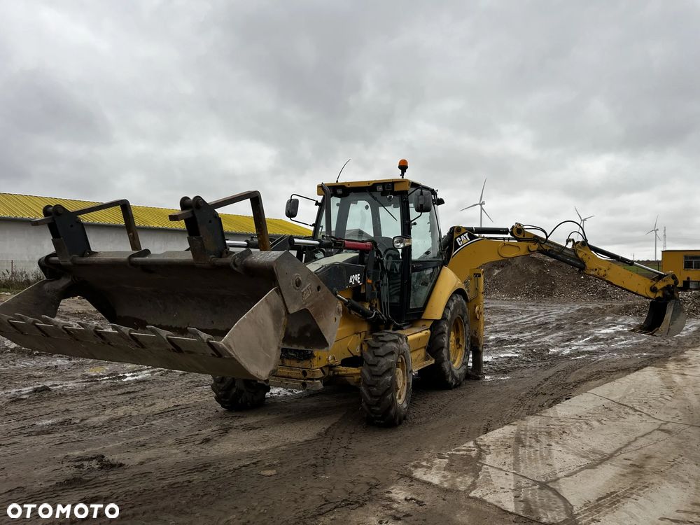 Caterpillar 428E - 1