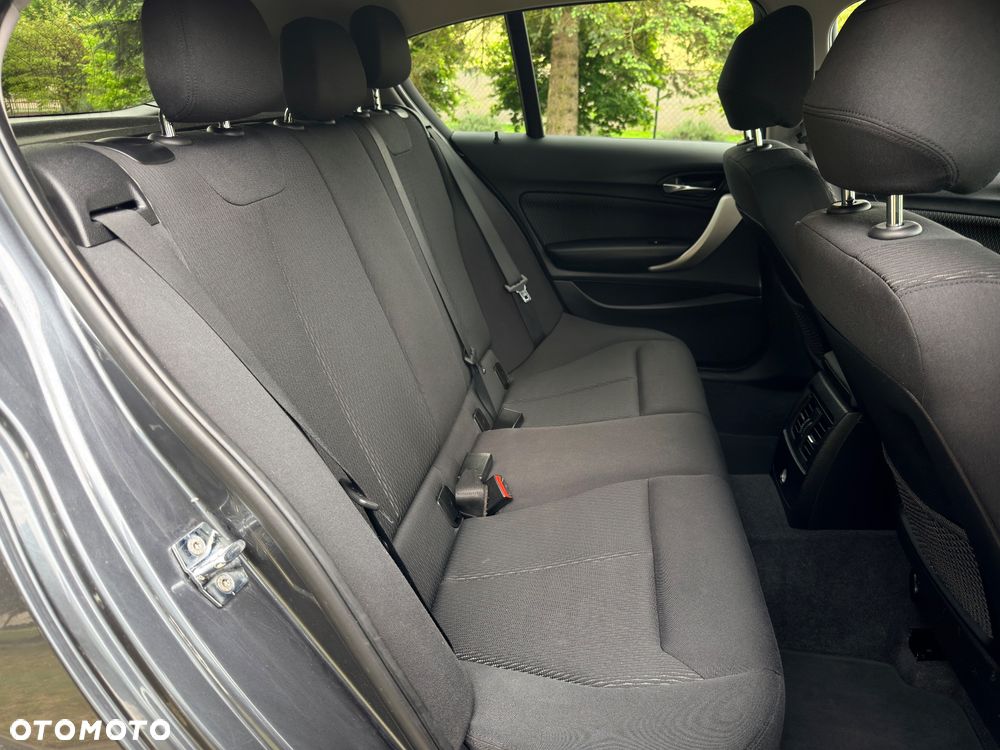 BMW Seria 1 118i Sport Line - 22