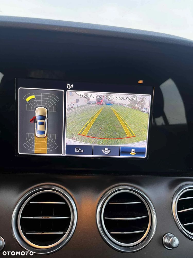Mercedes-Benz Klasa E 200 d T 9G-TRONIC Exclusive - 12