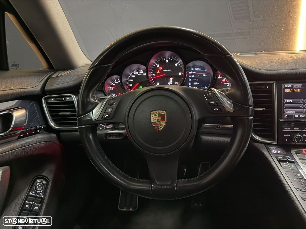 Porsche Panamera Platinum Edition - 39