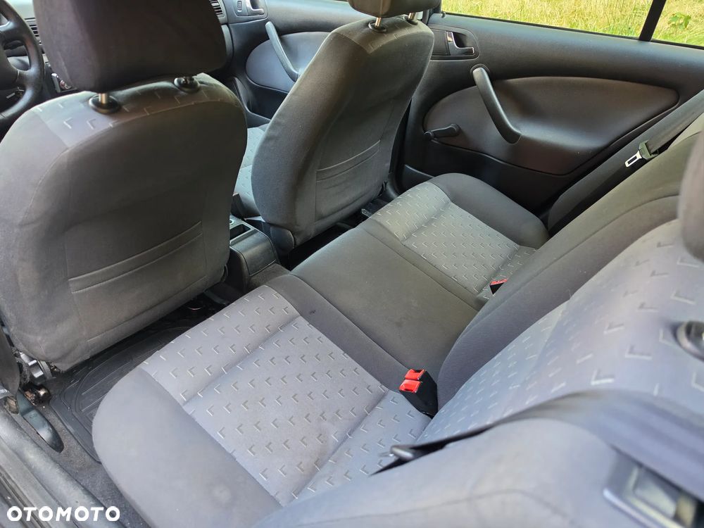 Skoda Octavia 1.6 Elegance - 15