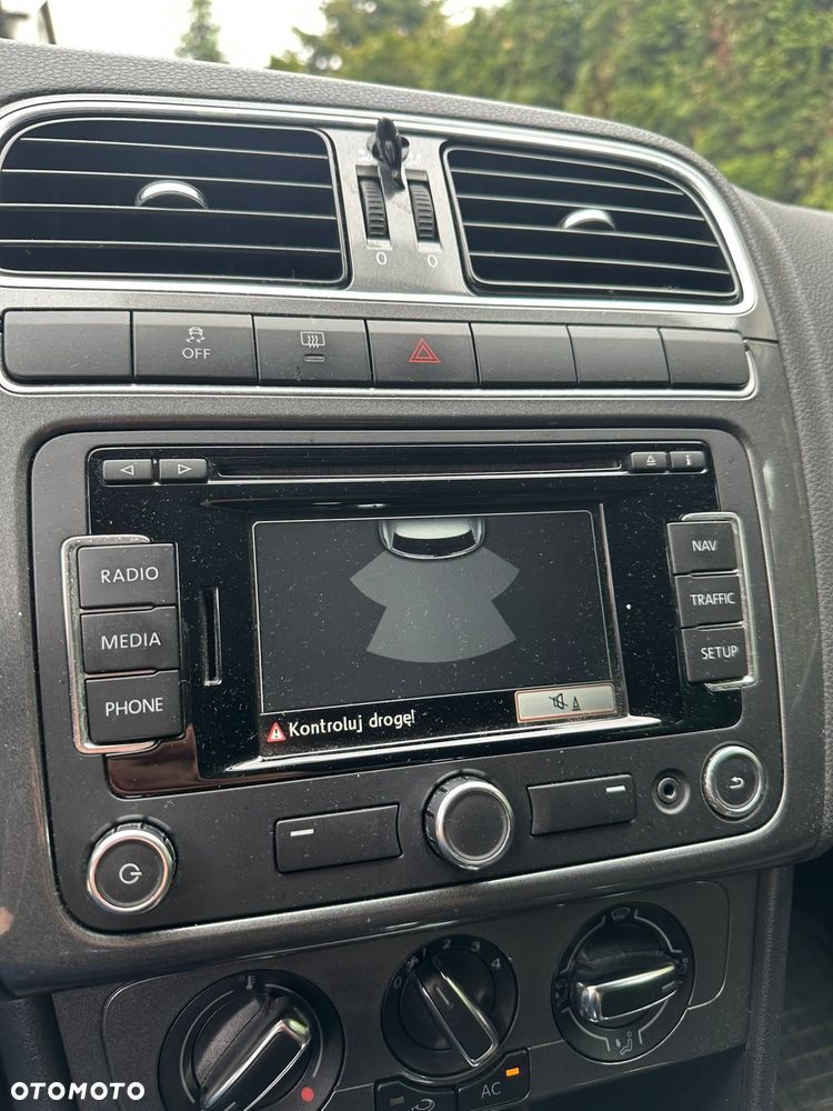Volkswagen Polo 1.2 TSI Highline DSG - 32