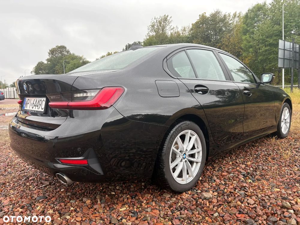 BMW Seria 3 320i xDrive Advantage - 3