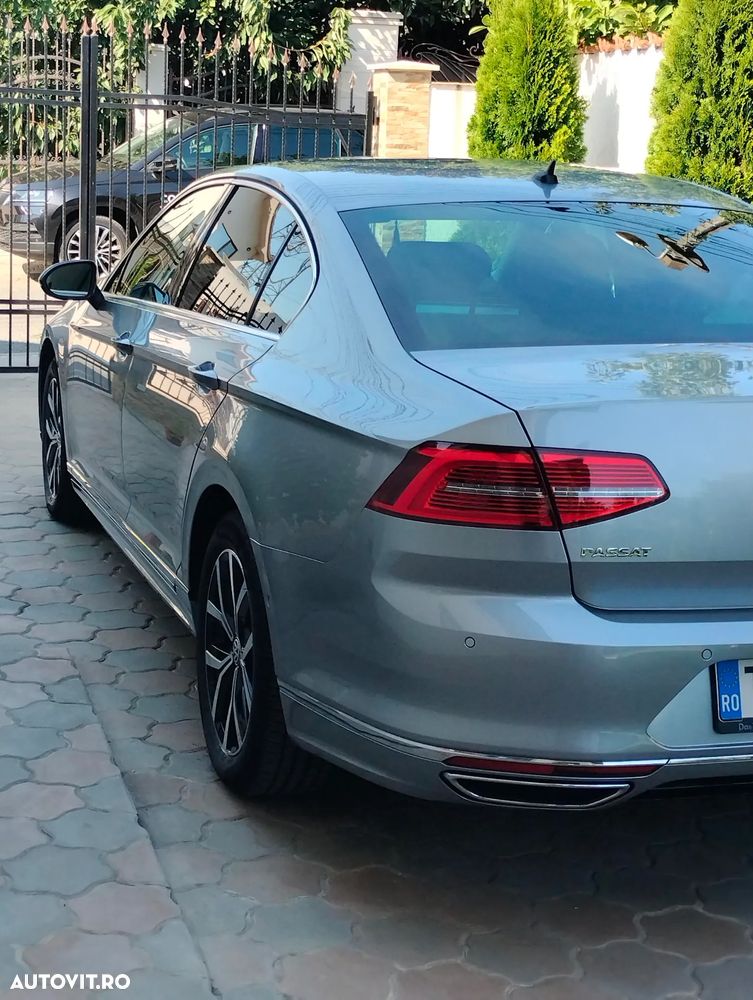Volkswagen Passat 2.0 TDI DSG 4Motion R Executive - 5