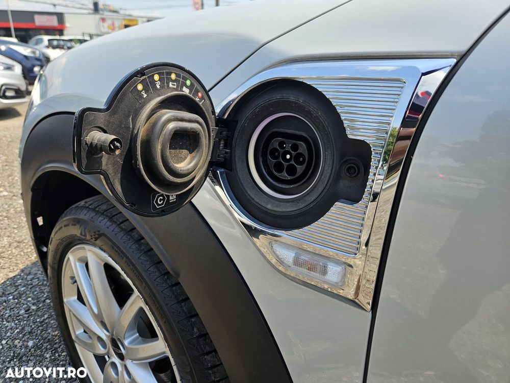 Mini Countryman Cooper SE ALL4 AT - 14