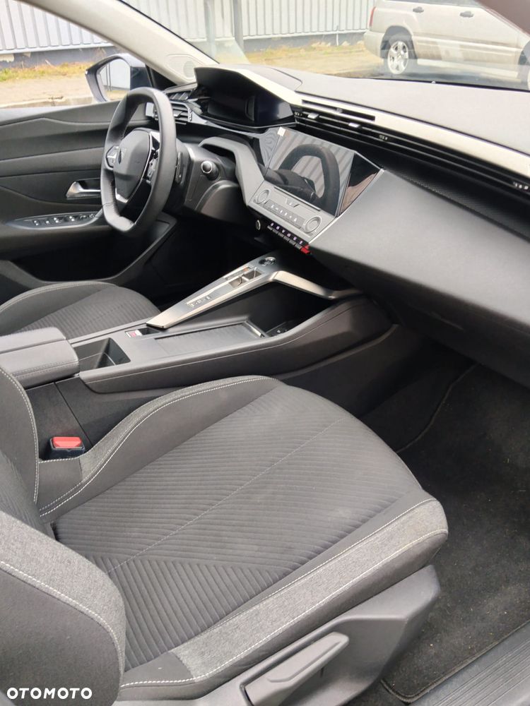 Peugeot 308 180 e-EAT8 GT - 10