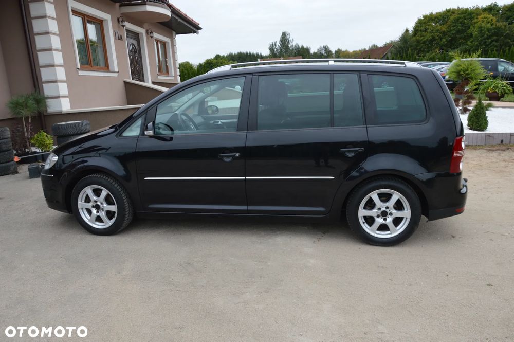 Volkswagen Touran 2.0 TDI Highline - 5