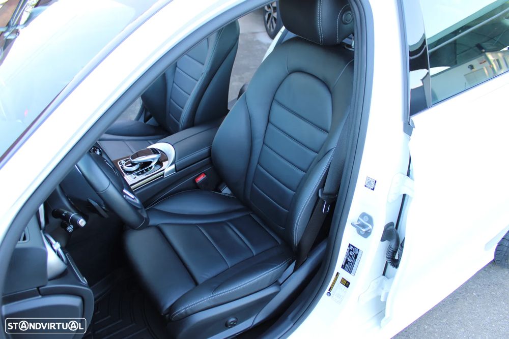 Mercedes-Benz C 300 4Matic 9G-TRONIC AMG Line Advanced - 39