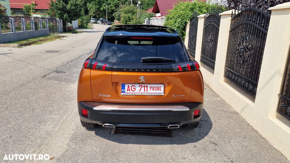 Peugeot 2008 1.2 L PureTech STT EAT8 GT Line - 26
