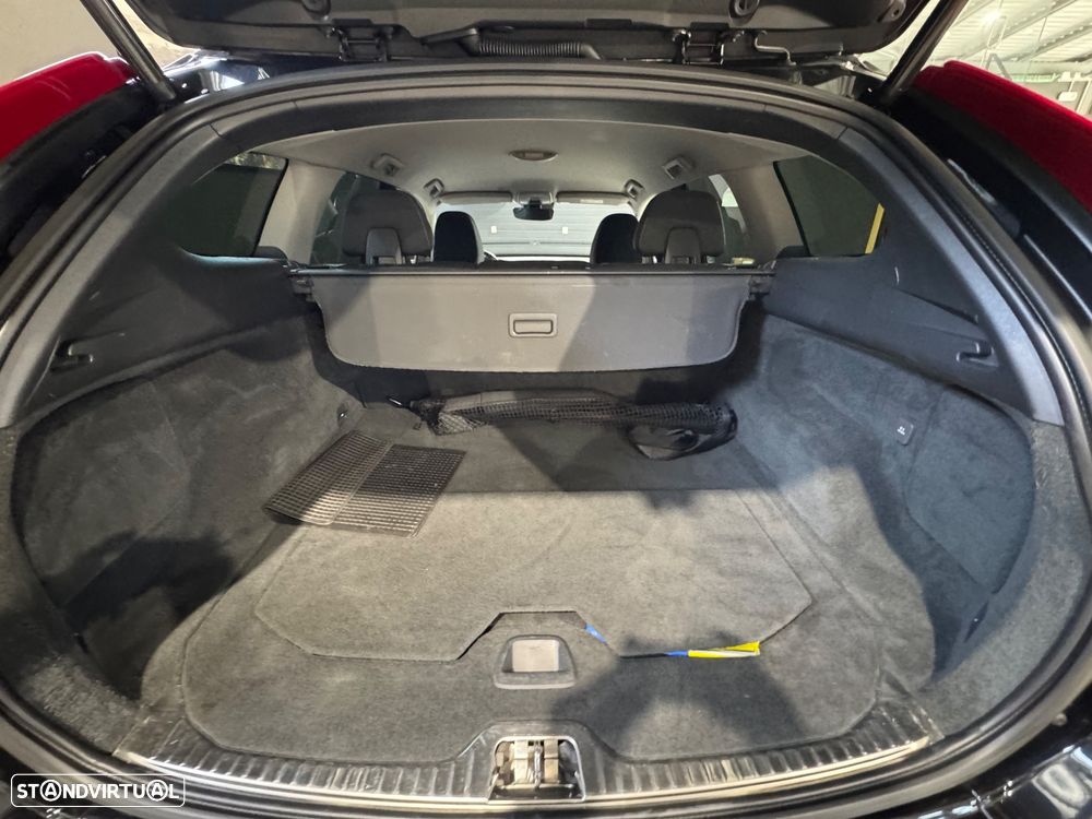 Volvo XC 60 2.0 D4 Momentum - 24