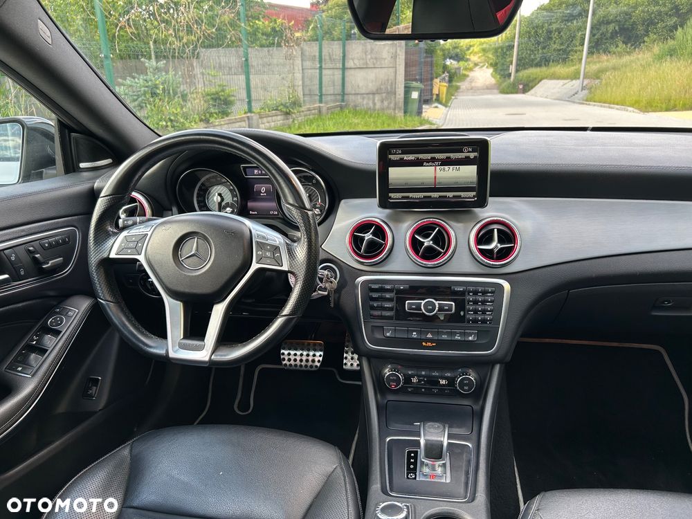 Mercedes-Benz CLA 45 AMG 4Matic 7G-DCT - 6