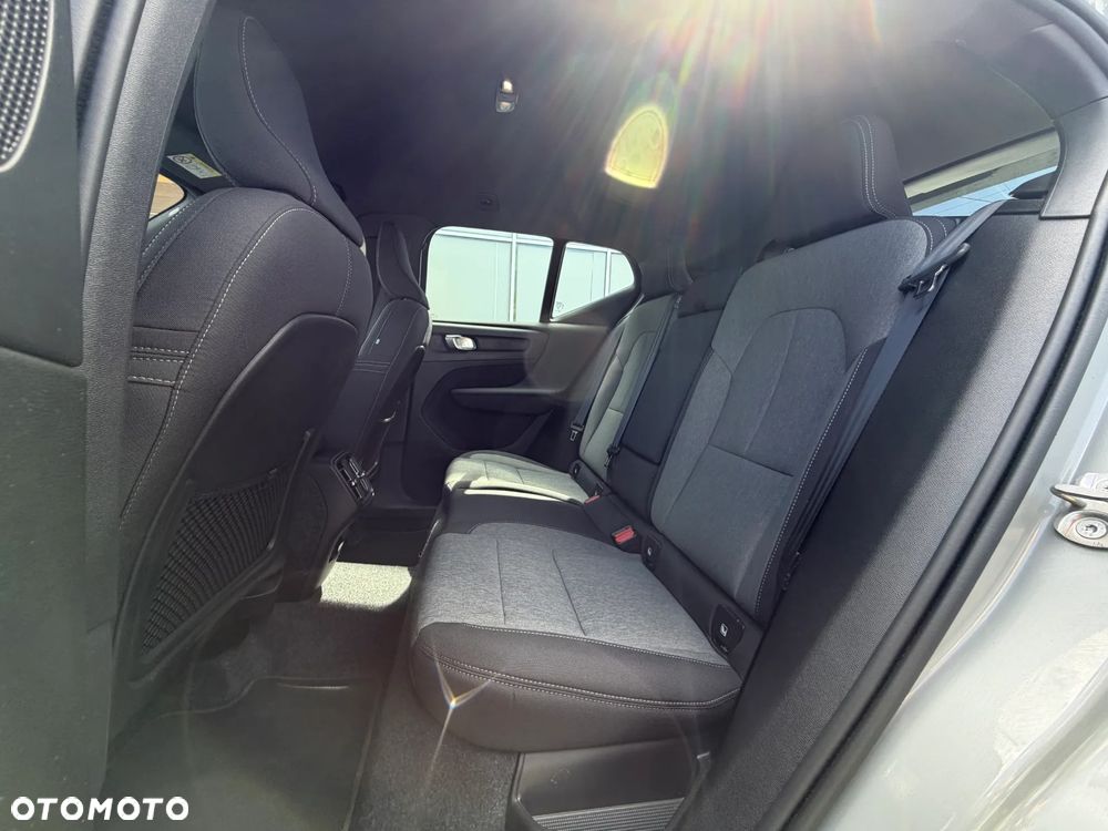 Volvo XC 40 B3 Core - 22