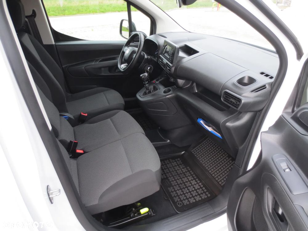 Fiat DOBLO SALON POLSKA ORYGINAŁ LAKIER i NISKI PRZEBIEG - 11