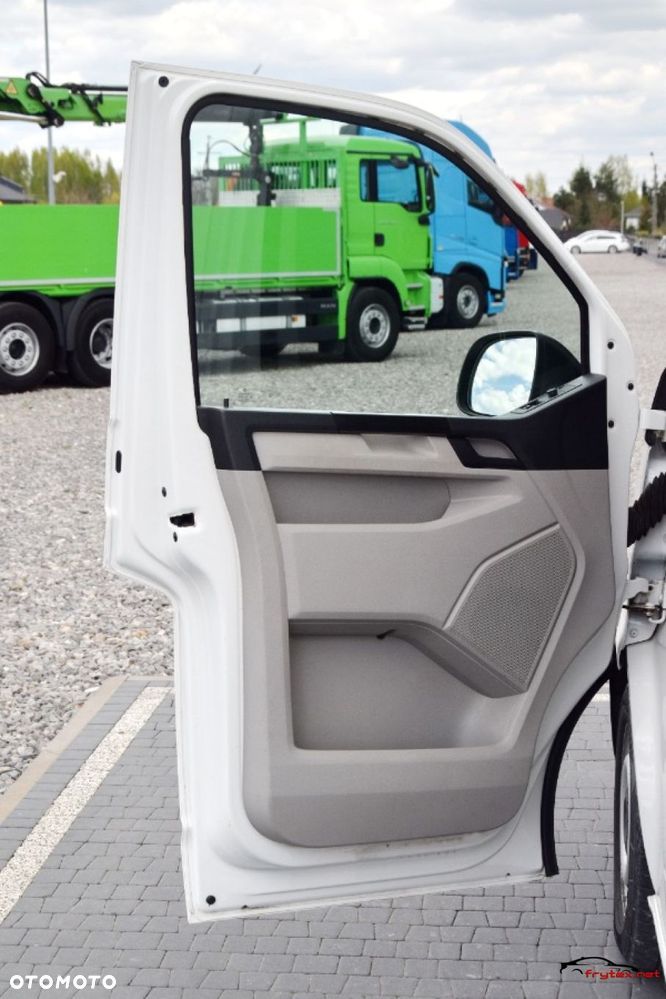 Volkswagen Transporter T6 - 12