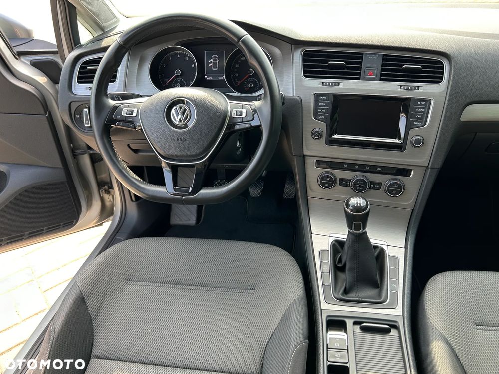 Volkswagen Golf 1.4 TSI BMT Comfortline - 11