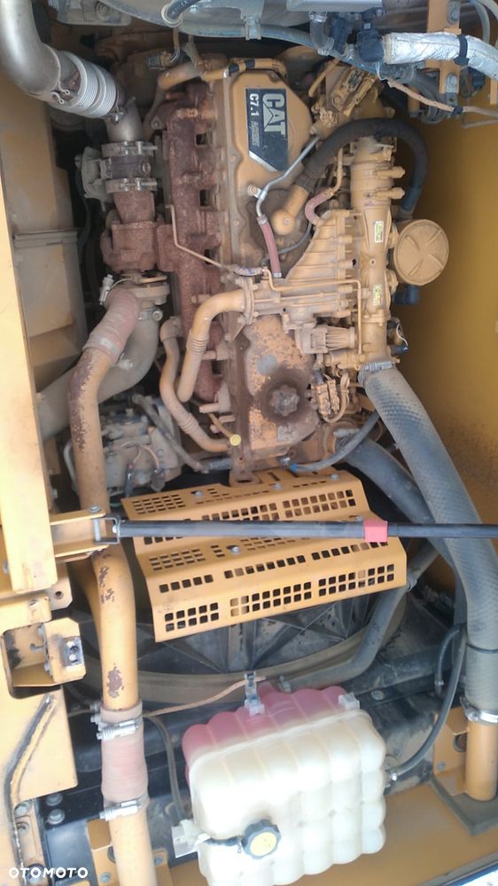 Caterpillar 323F - 4