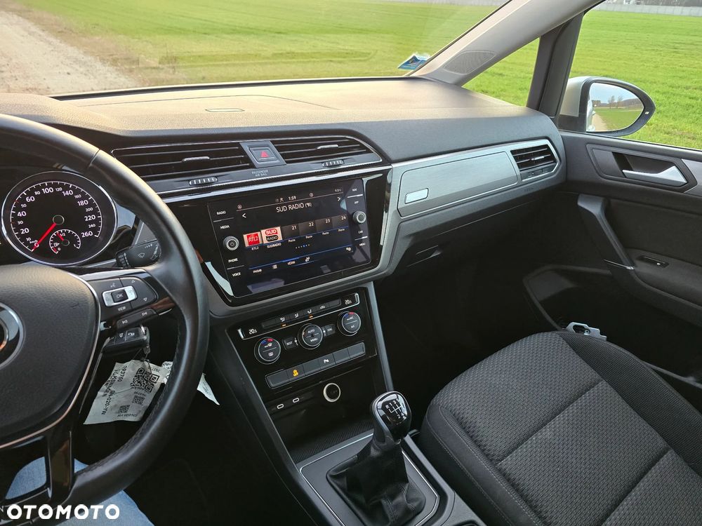 Volkswagen Touran 1.5 TSI EVO Comfortline - 17
