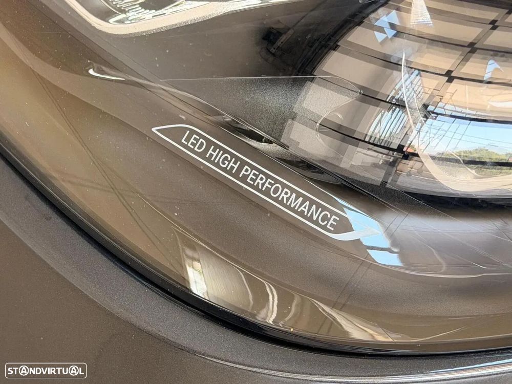Mercedes-Benz C 300 d AMG Line — fotografia 42