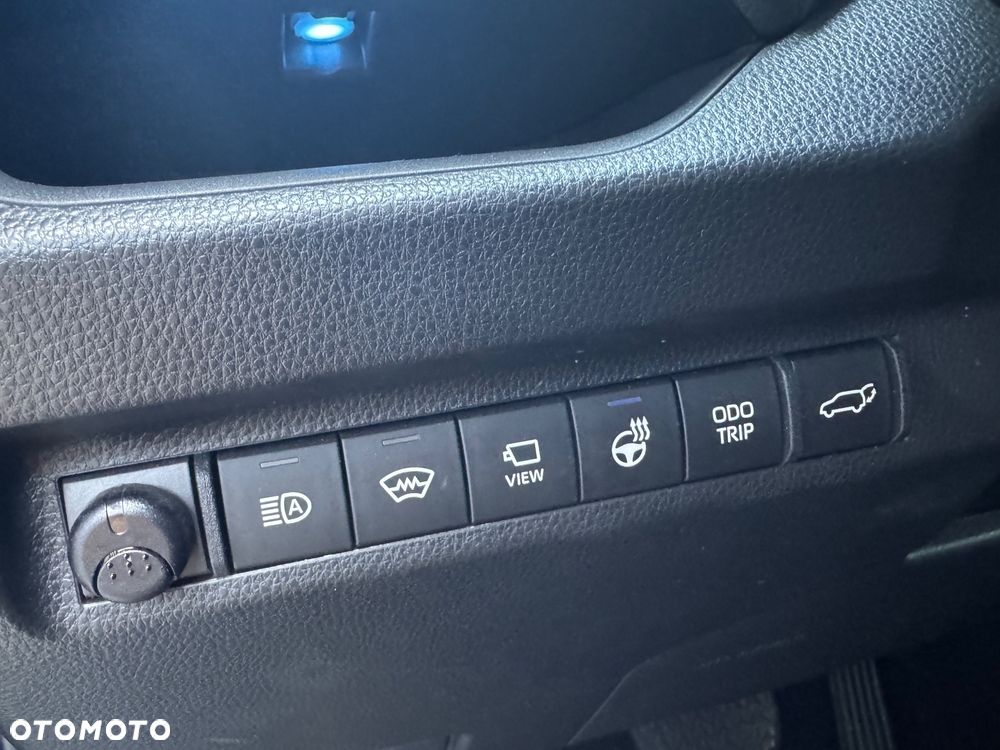 Toyota RAV4 - 25