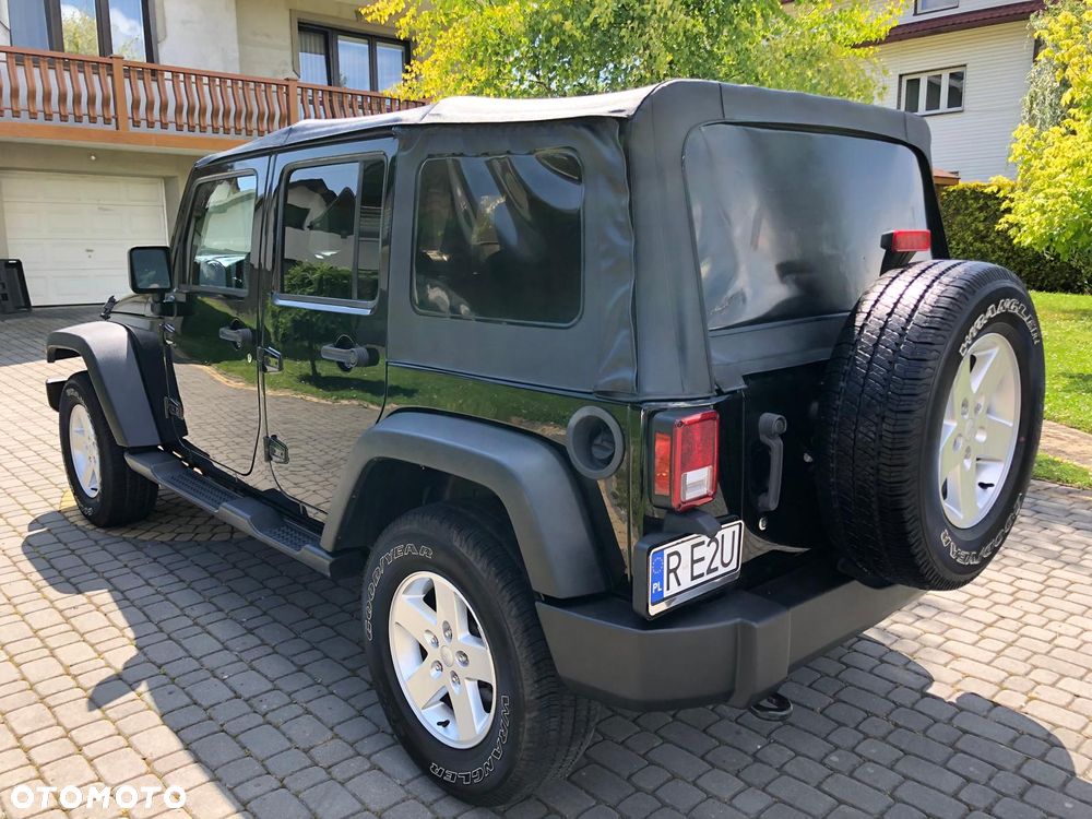 Jeep Wrangler Unlimited 3.6 Automatik Sahara - 2