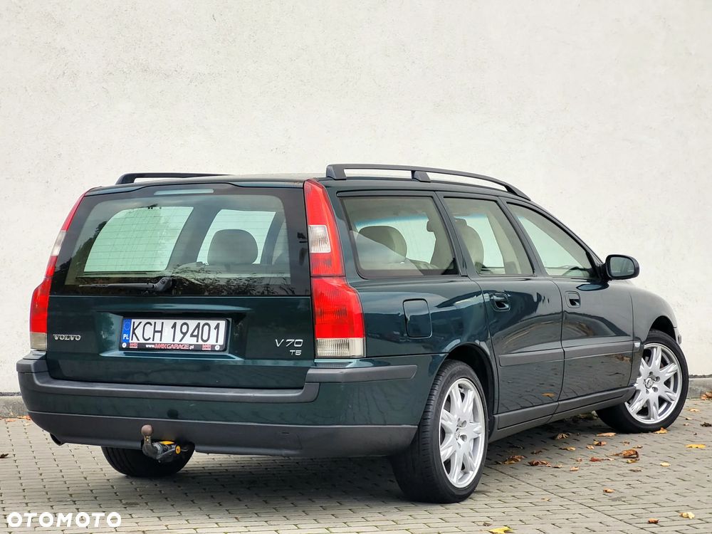 Volvo V70 T5 Premium - 2